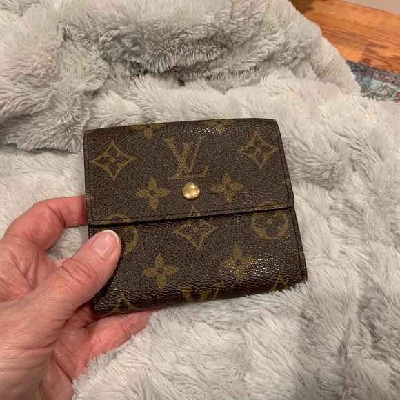 Louis Vuitton Monogram Medium Sized Elise Trifold Wallet - Picture 1 of 16